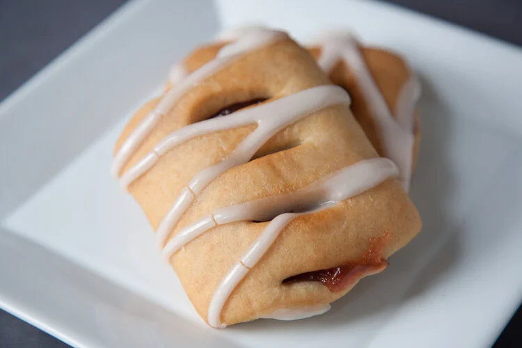 Iw Wg Iced Guava Strawberry Flips