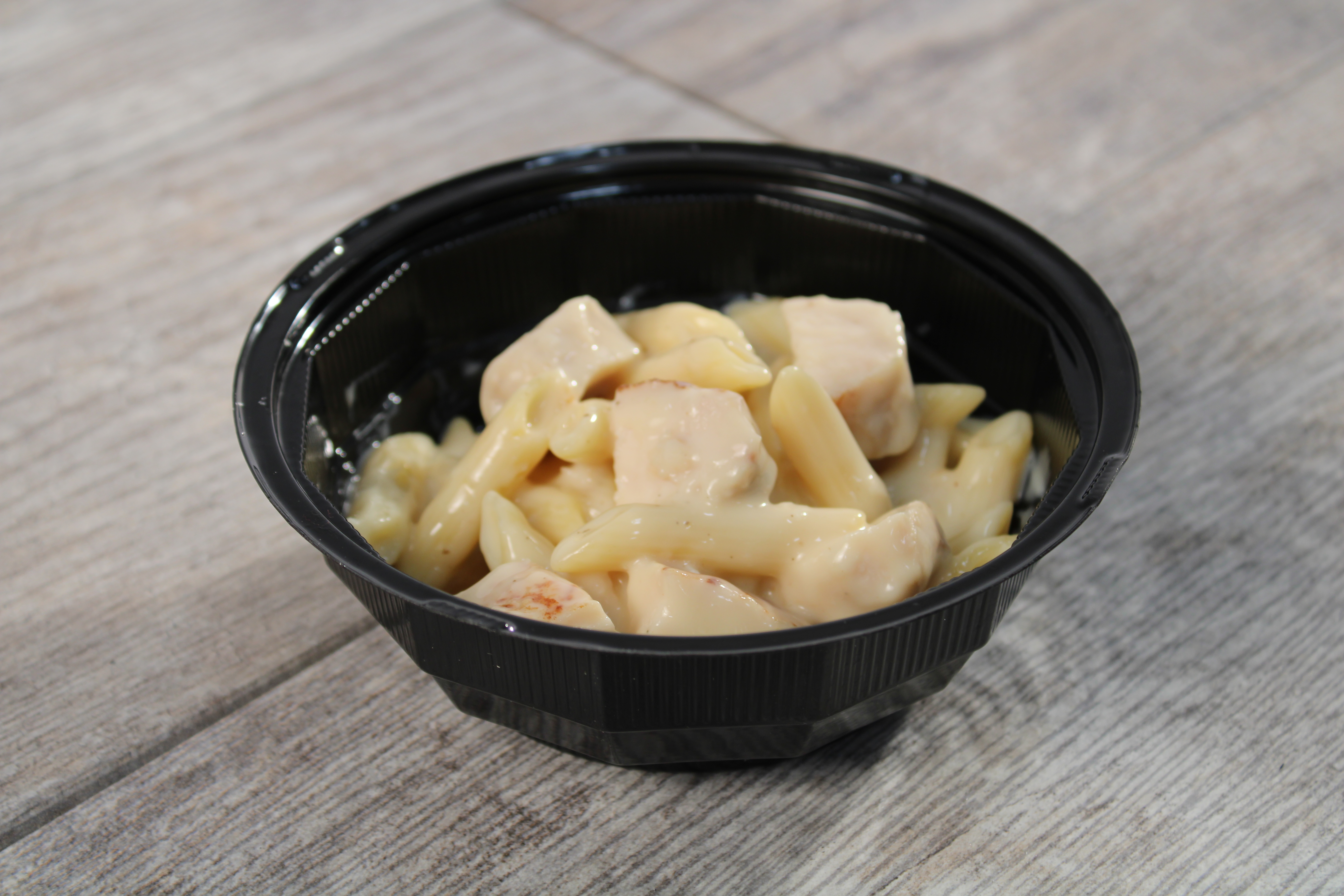 Penne In Alfredo Sauce